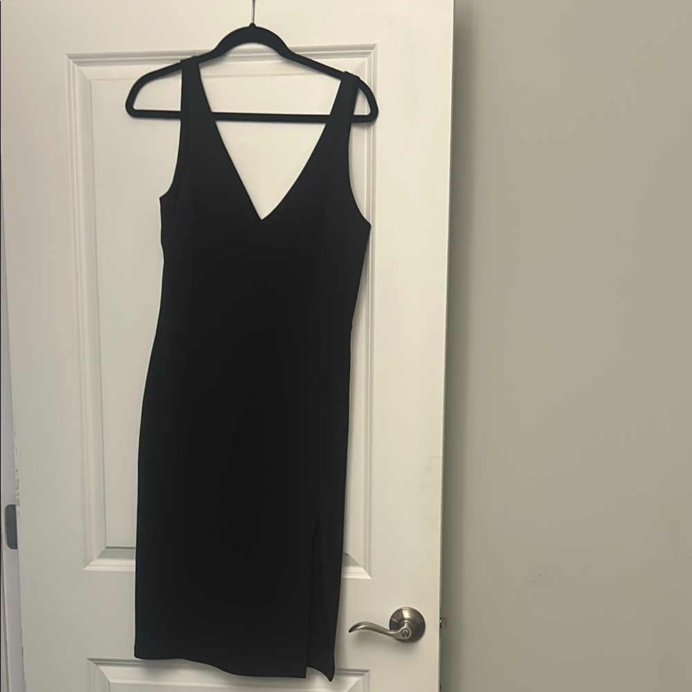Lulu's Black Sheath Midi Dress V-Neck Sleeveless